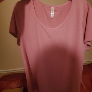 Lularoe Xl Irma with matching (2) TC Leggins set